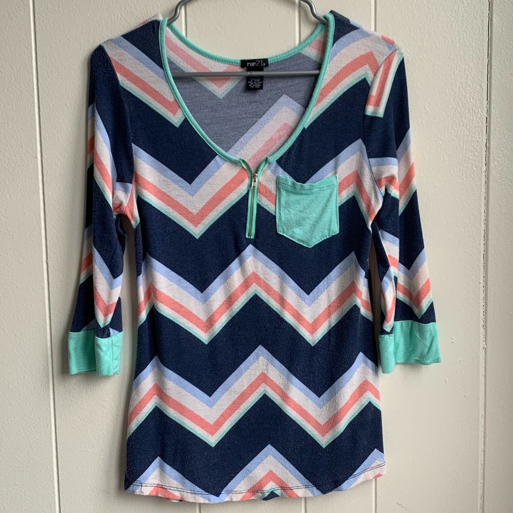 Rue21 Blue, Cream, & Pink ¾ Sleeve Chevron Pattern Shirt with Zipper